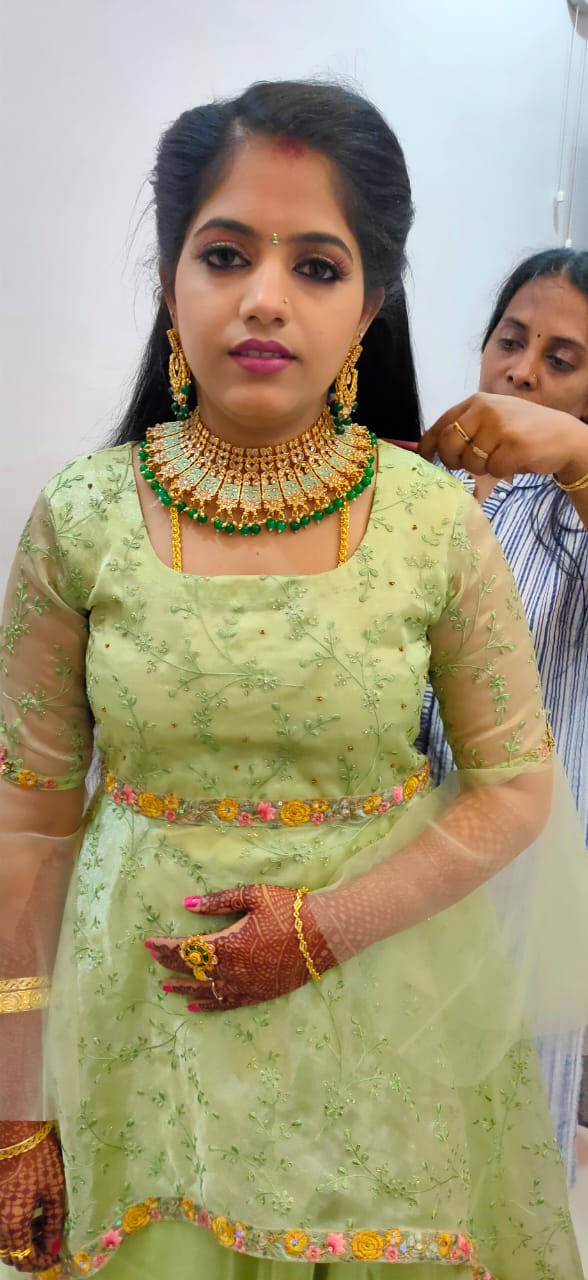 NEW KARISHMA HERBAL BEAUTY PARLOUR RAMANATTUKARA